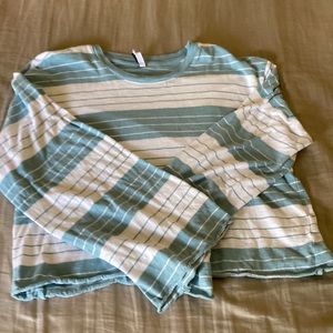 flared long sleve shirt